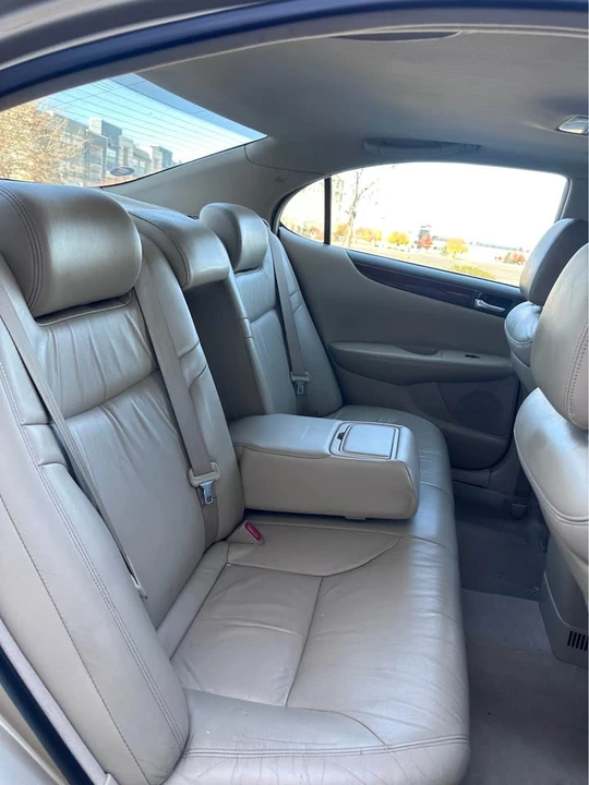 2002 Lexus ES 3rd Gen - Image 14 of 15