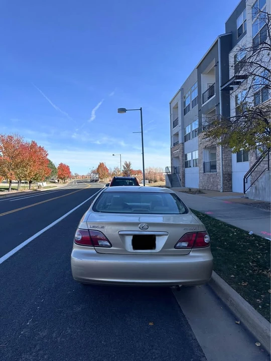 2002 Lexus ES 3rd Gen - Image 2 of 15