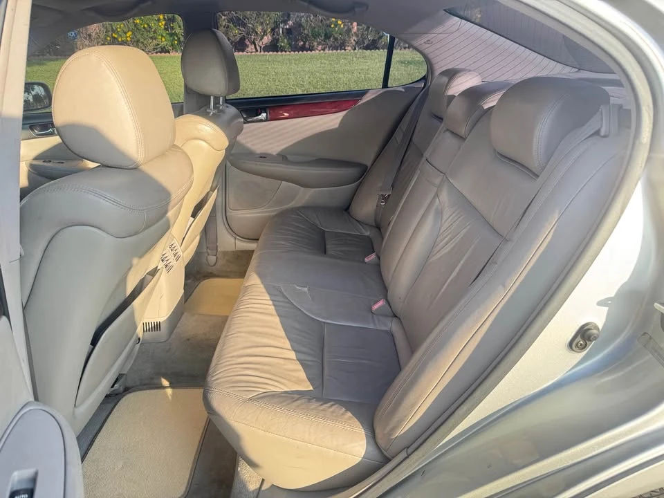 2002 Lexus ES 3rd Gen - Image 10 of 14