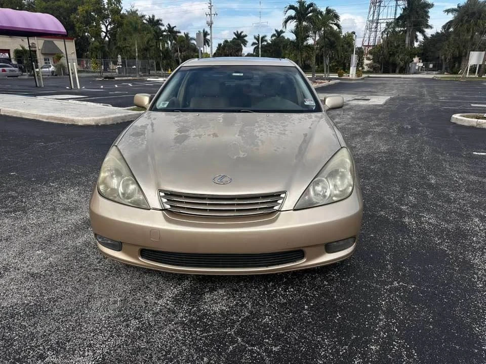 2002 Lexus ES 4th Gen - Image 2 of 12