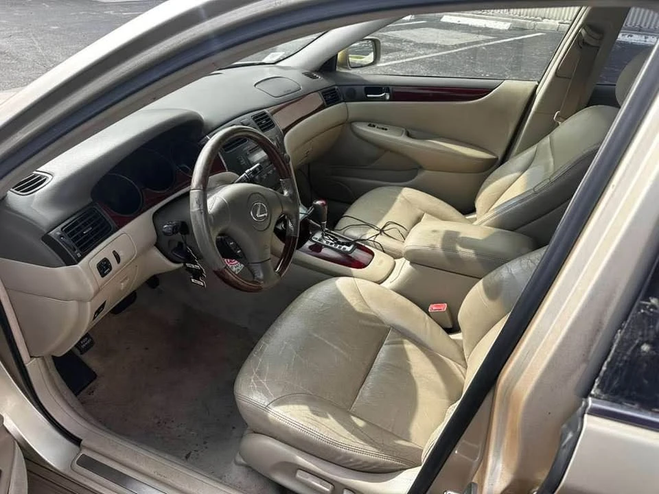 2002 Lexus ES 4th Gen - Image 10 of 12