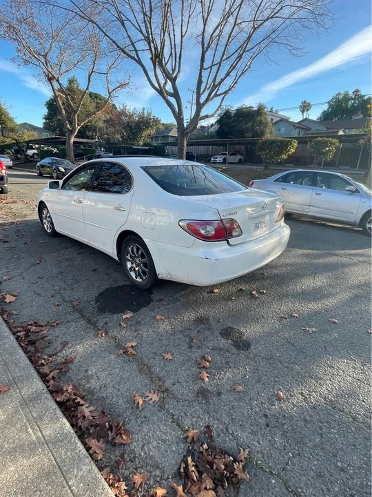 2002 Lexus ES 3rd Gen - Image 2 of 7