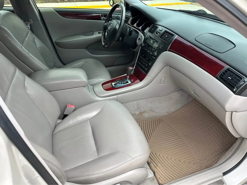 2002 Lexus ES 3rd Gen - Image 4 of 6