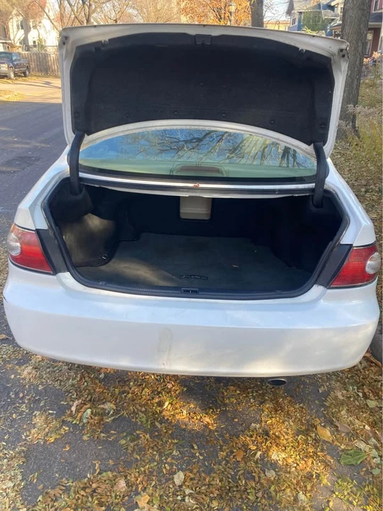 2002 Lexus ES 3rd Gen - Image 5 of 9