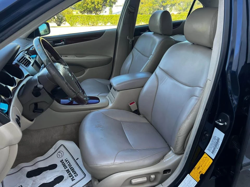 2002 Lexus ES 4th Gen - Image 10 of 19