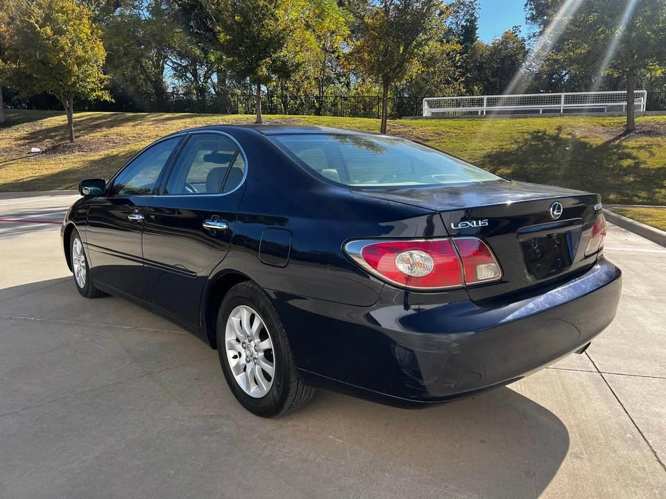 2002 Lexus ES 4th Gen - Image 9 of 19
