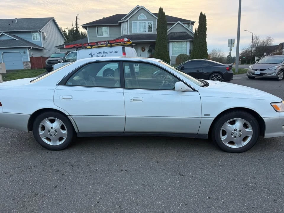 2002 Lexus ES 3rd Gen - Image 3 of 6