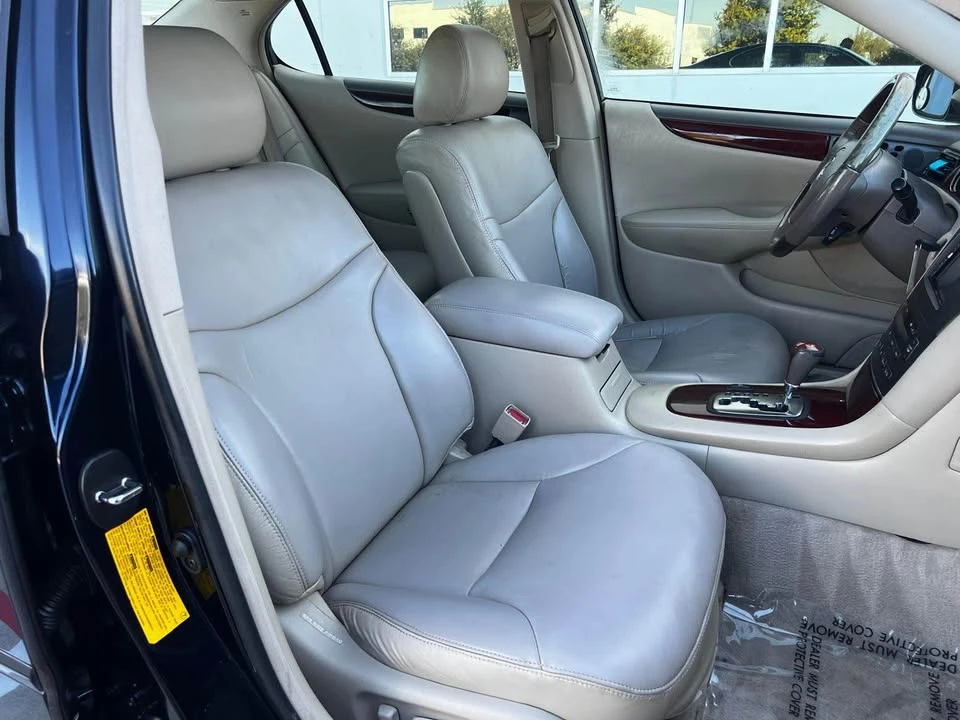2002 Lexus ES 4th Gen - Image 11 of 19