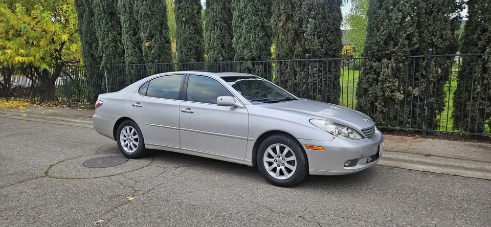 2002 Lexus ES 4th Gen - Image 6 of 13