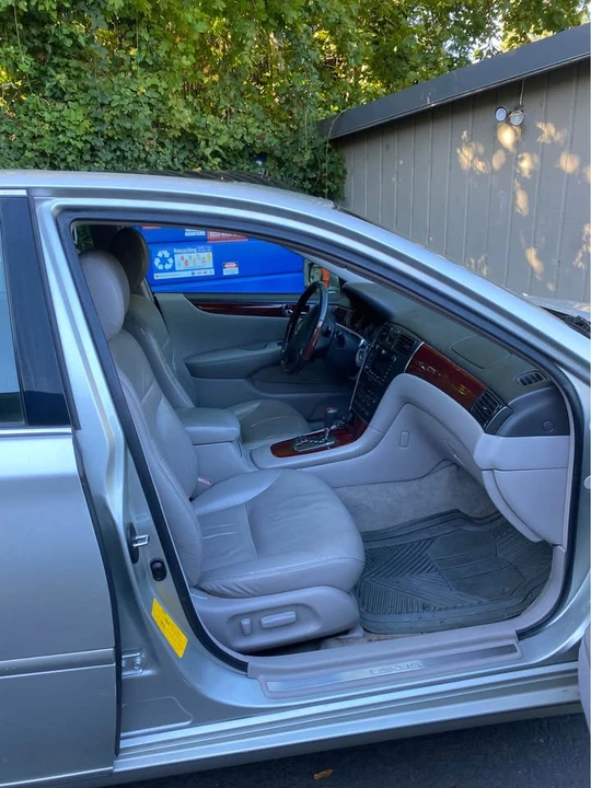 2002 Lexus ES 3rd Gen - Image 6 of 9