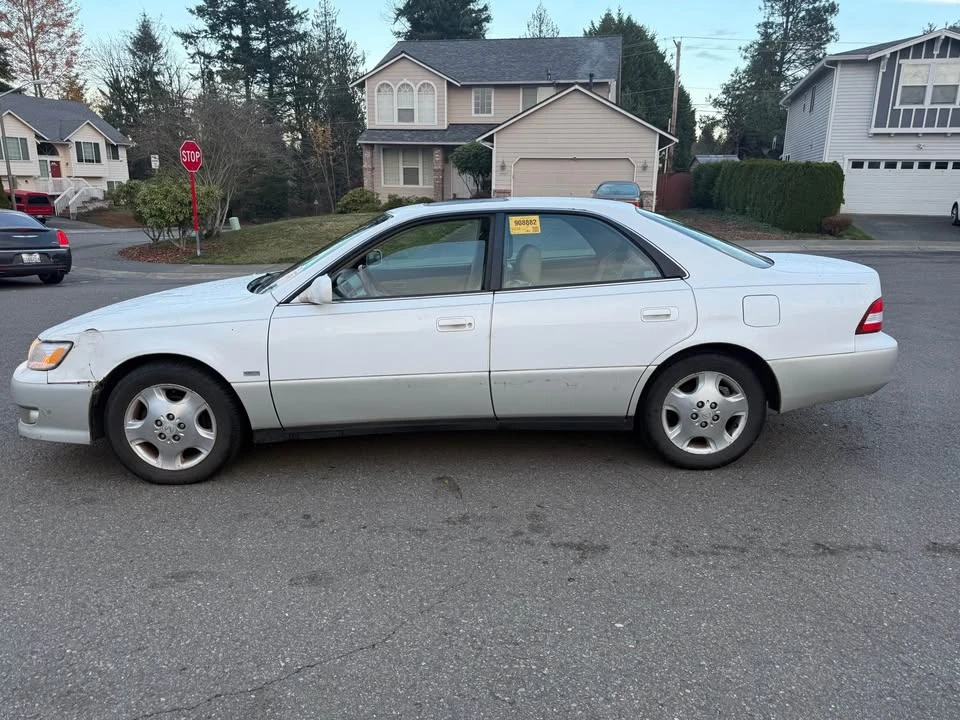 2002 Lexus ES 3rd Gen - Image 2 of 6