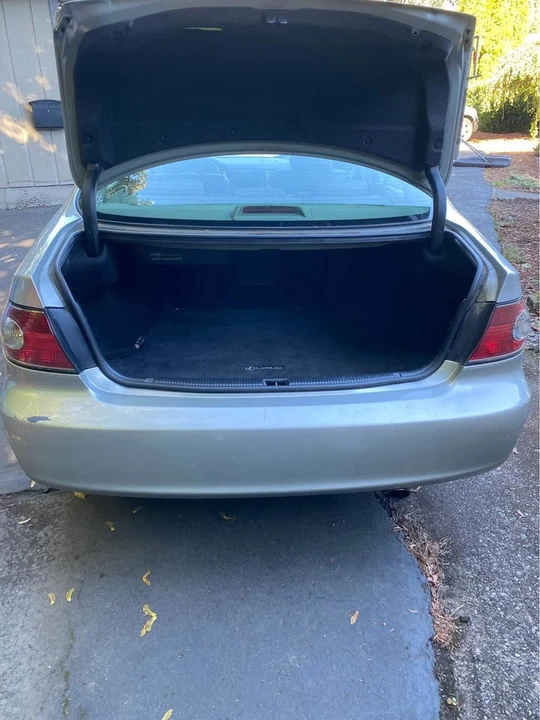 2002 Lexus ES 3rd Gen - Image 9 of 9
