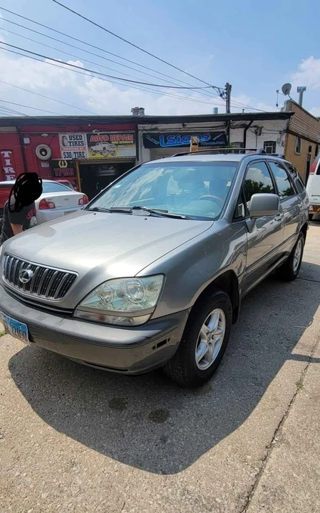 2002 Lexus ES 3rd Gen - Image 2 of 5