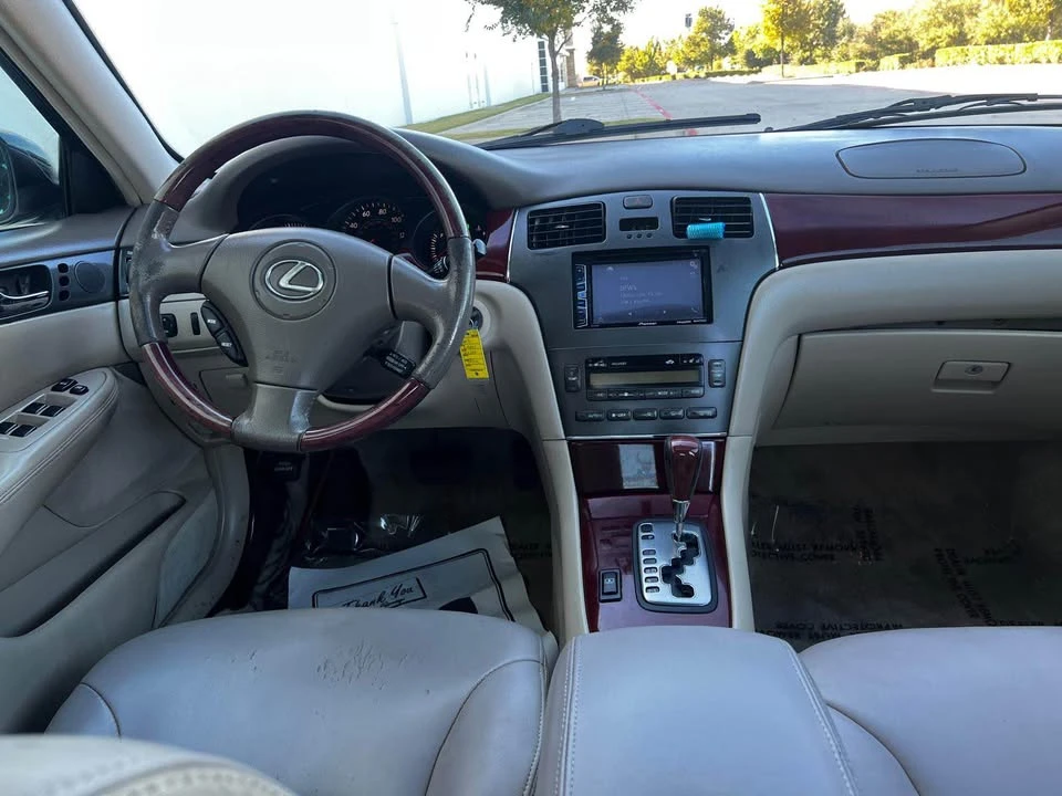 2002 Lexus ES 4th Gen - Image 12 of 19