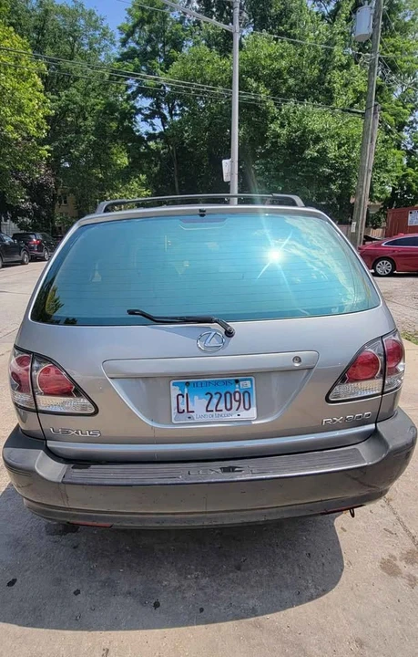 2002 Lexus ES 3rd Gen - Image 5 of 5
