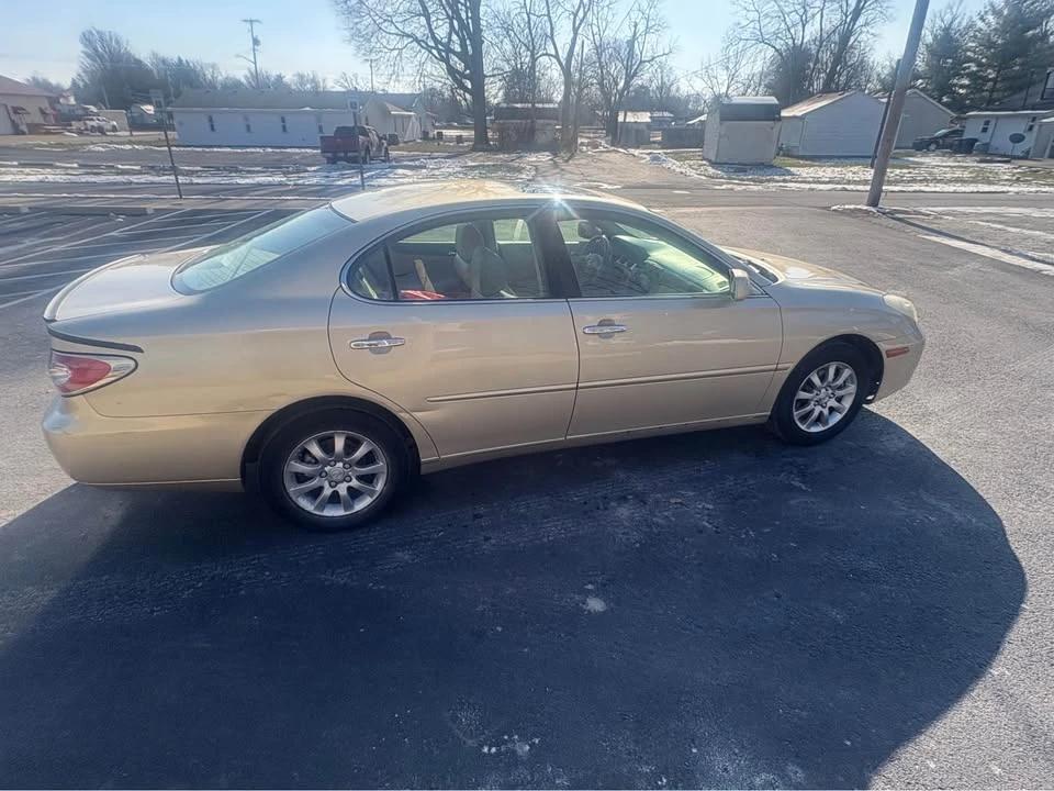 2002 Lexus ES 3rd Gen - Image 3 of 10