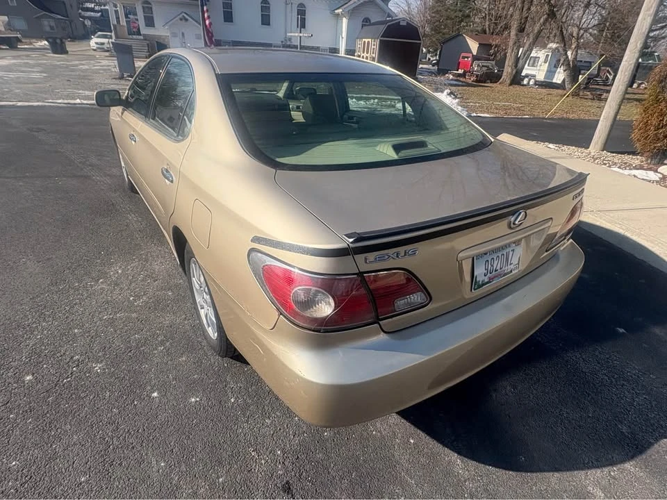 2002 Lexus ES 3rd Gen - Image 4 of 10