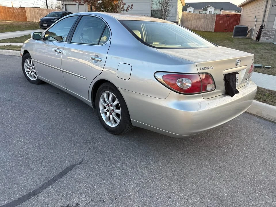 2002 Lexus ES 3rd Gen - Image 3 of 6