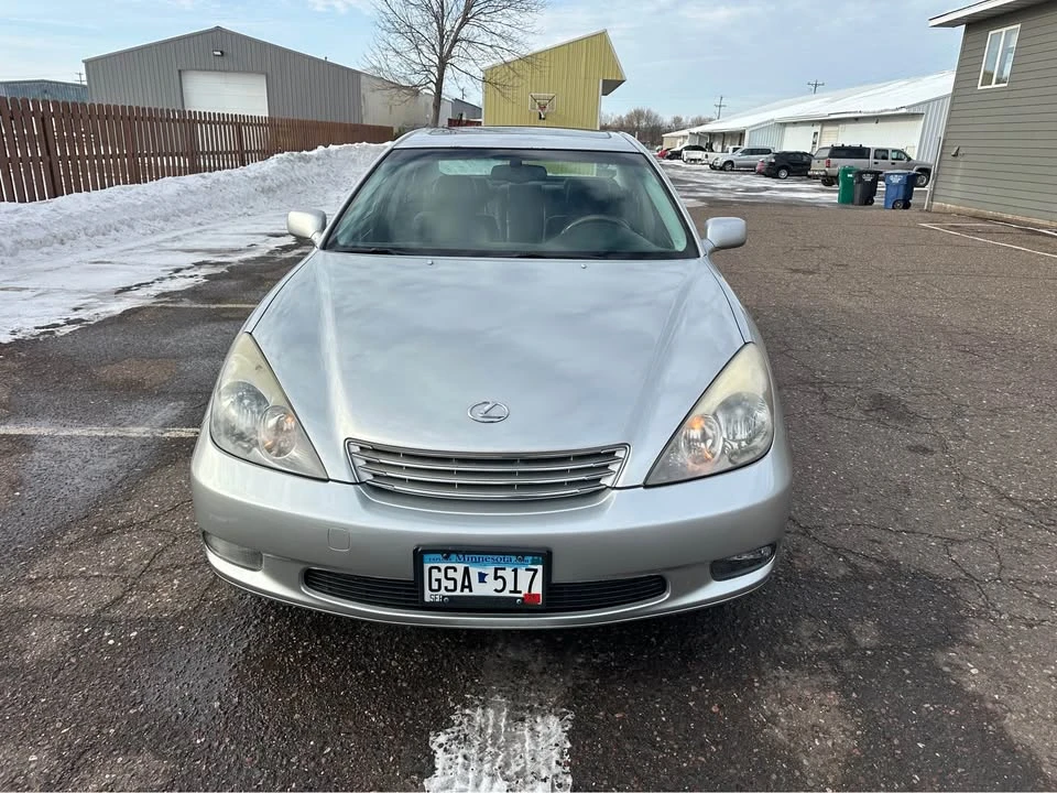 2002 Lexus ES 3rd Gen - Image 2 of 14