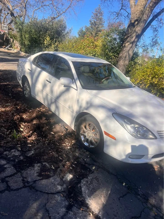 2002 Lexus ES 3rd Gen - Image 4 of 10