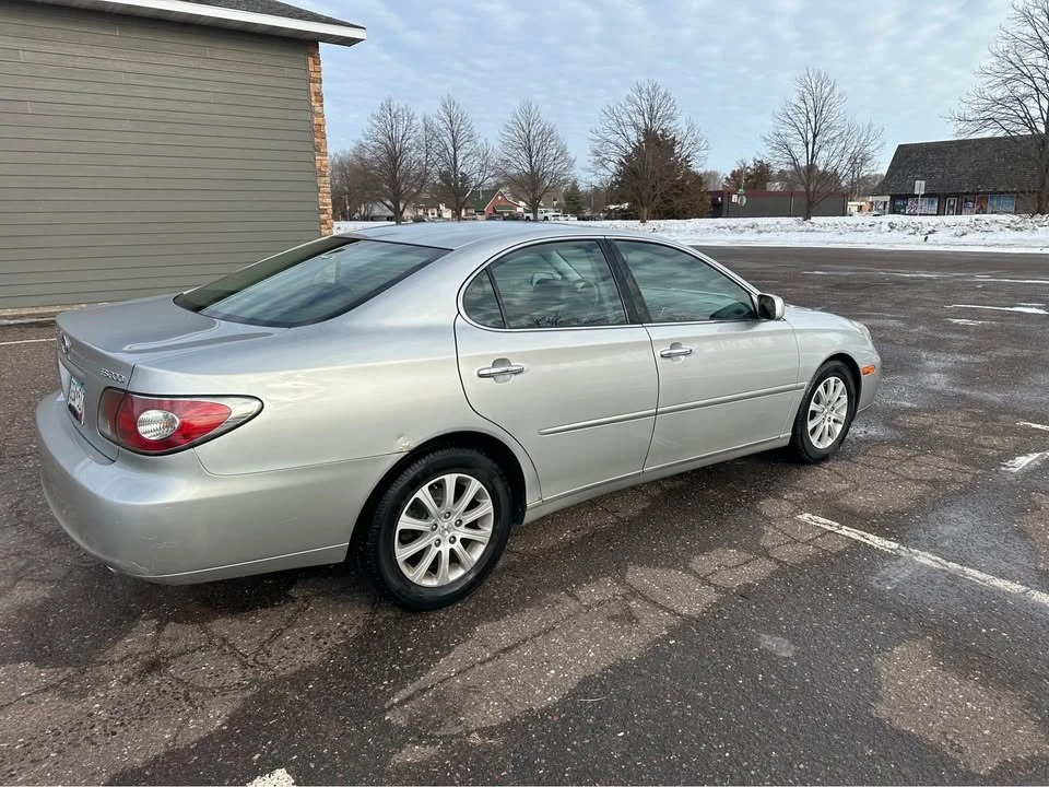 2002 Lexus ES 3rd Gen - Image 5 of 14