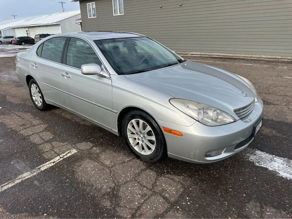 2002 Lexus ES 3rd Gen - Image 3 of 14