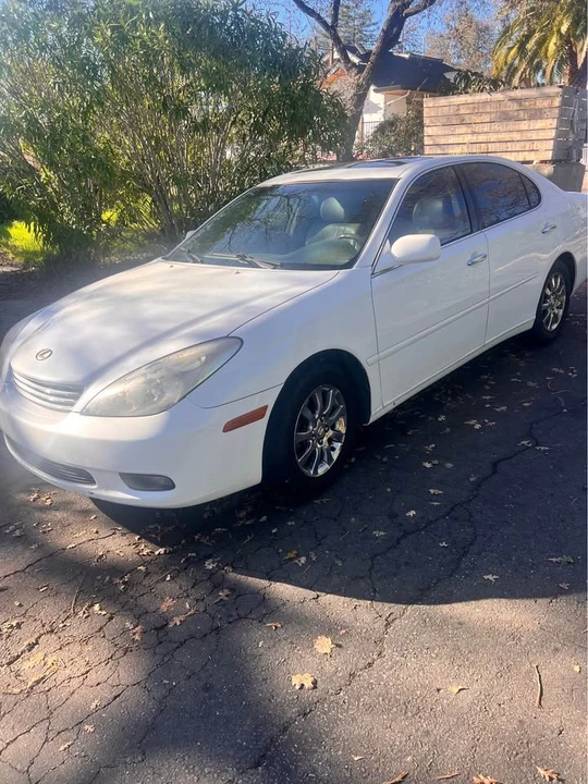 2002 Lexus ES 3rd Gen - Image 3 of 10
