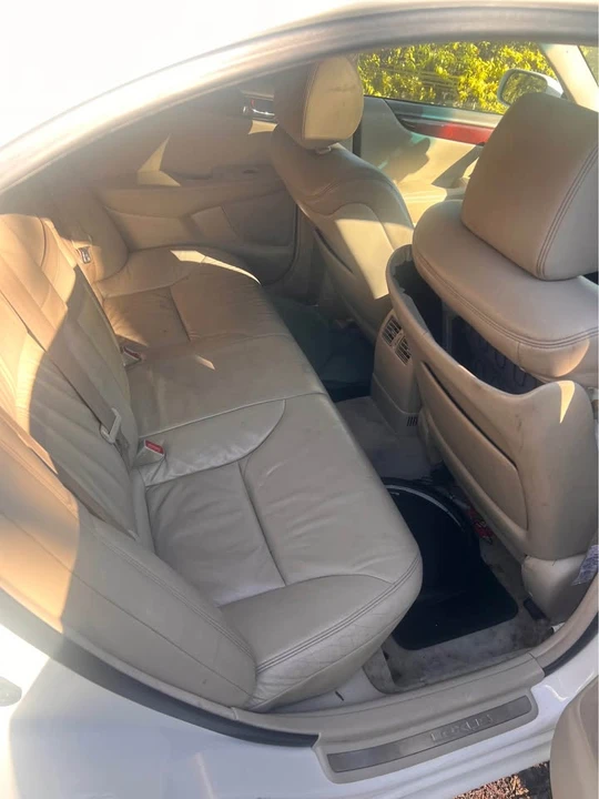 2002 Lexus ES 3rd Gen - Image 9 of 10