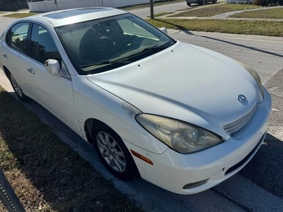2002 Lexus ES 3rd Gen - Image 2 of 9