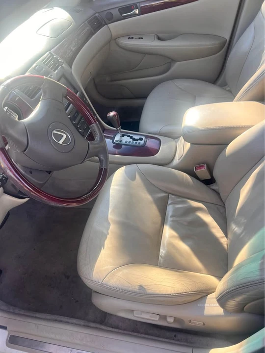 2002 Lexus ES 3rd Gen - Image 6 of 10