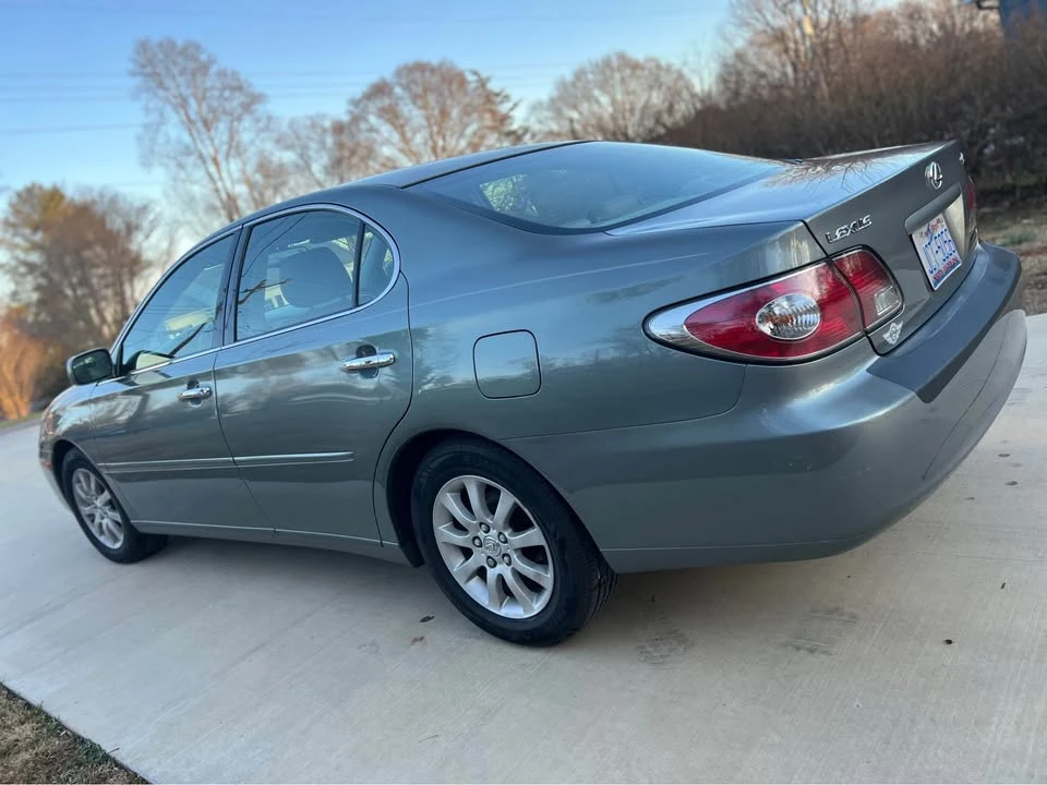 2002 Lexus ES 3rd Gen - Image 5 of 14