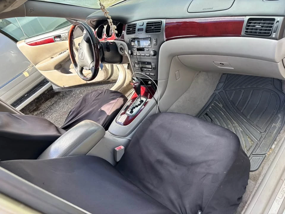 2002 Lexus ES 3rd Gen - Image 4 of 9