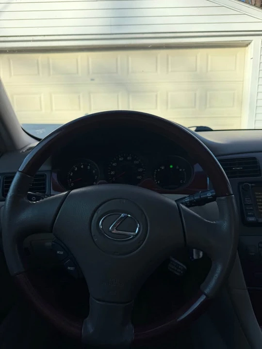 2002 Lexus ES 4th Gen - Image 5 of 7