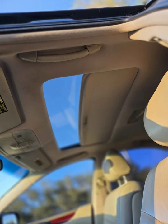 2002 Lexus ES 4th Gen - Image 11 of 12