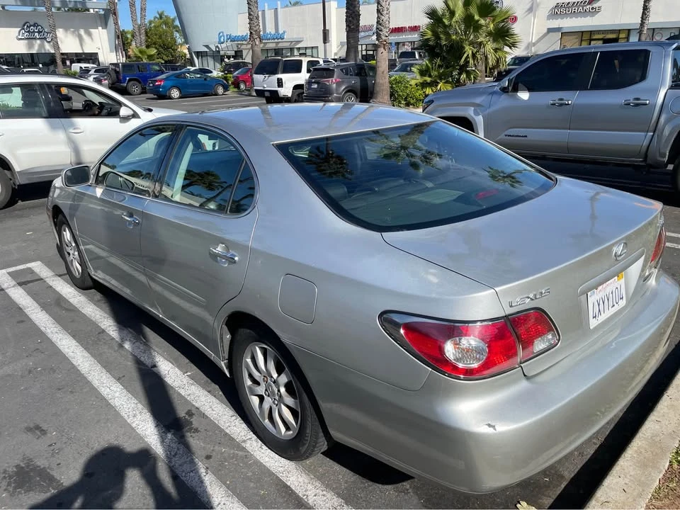 2002 Lexus ES 4th Gen - Image 5 of 10