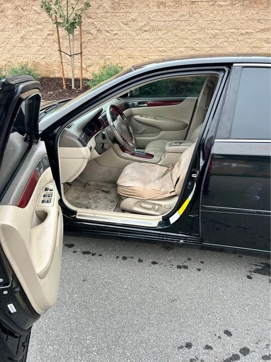 2002 Lexus ES 3rd Gen - Image 5 of 8