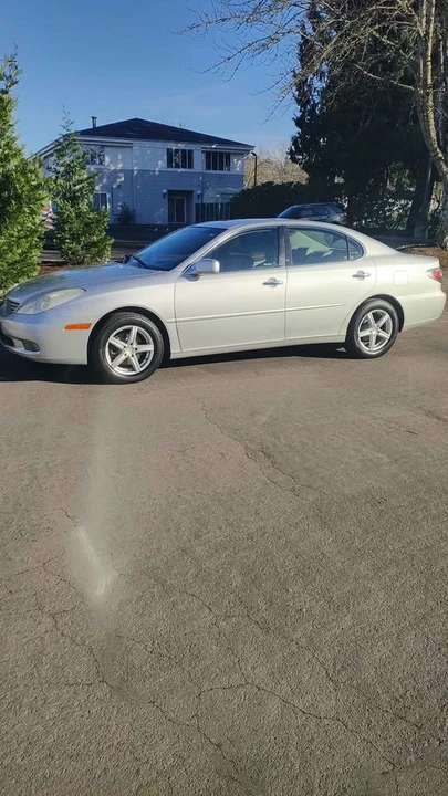 2002 Lexus ES 3rd Gen - Image 3 of 18