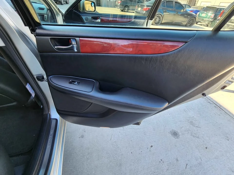 2002 Lexus ES 3rd Gen - Image 12 of 18