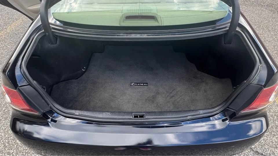 2002 Lexus ES 3rd Gen - Image 9 of 10