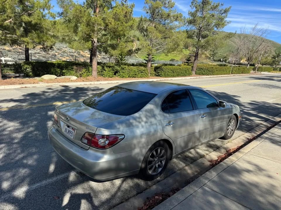 2002 Lexus ES 4th Gen - Image 9 of 14
