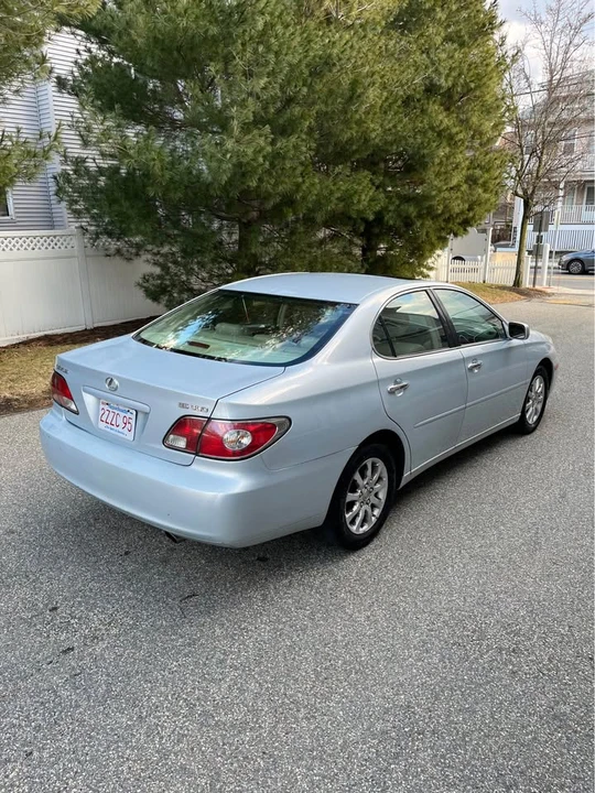 2002 Lexus ES 4th Gen - Image 4 of 15