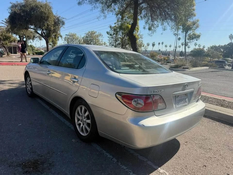 2002 Lexus ES 3rd Gen - Image 4 of 13