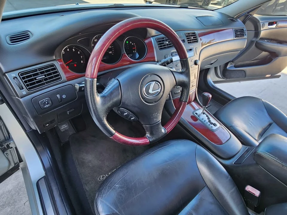 2002 Lexus ES 3rd Gen - Image 7 of 18