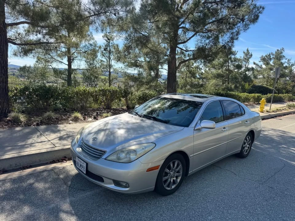 2002 Lexus ES 4th Gen - Image 4 of 14