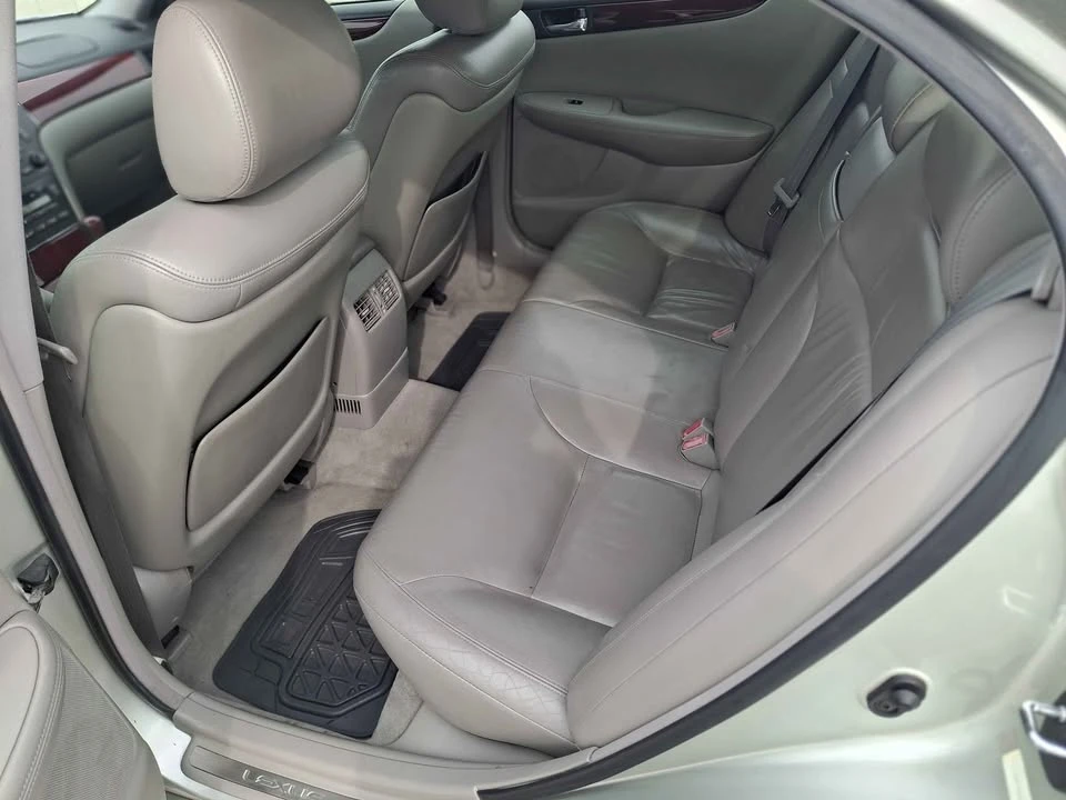 2002 Lexus ES 3rd Gen - Image 6 of 9
