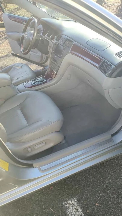 2002 Lexus ES 3rd Gen - Image 10 of 16