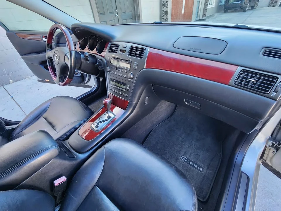2002 Lexus ES 3rd Gen - Image 8 of 18
