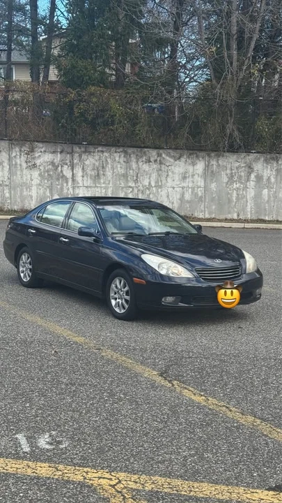 2002 Lexus ES 3rd Gen - Image 2 of 10