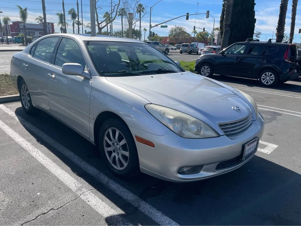 2002 Lexus ES 4th Gen - Image 3 of 10