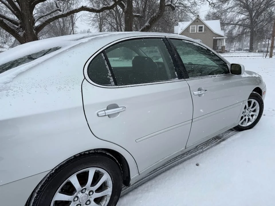 2002 Lexus ES 4th Gen - Image 9 of 14